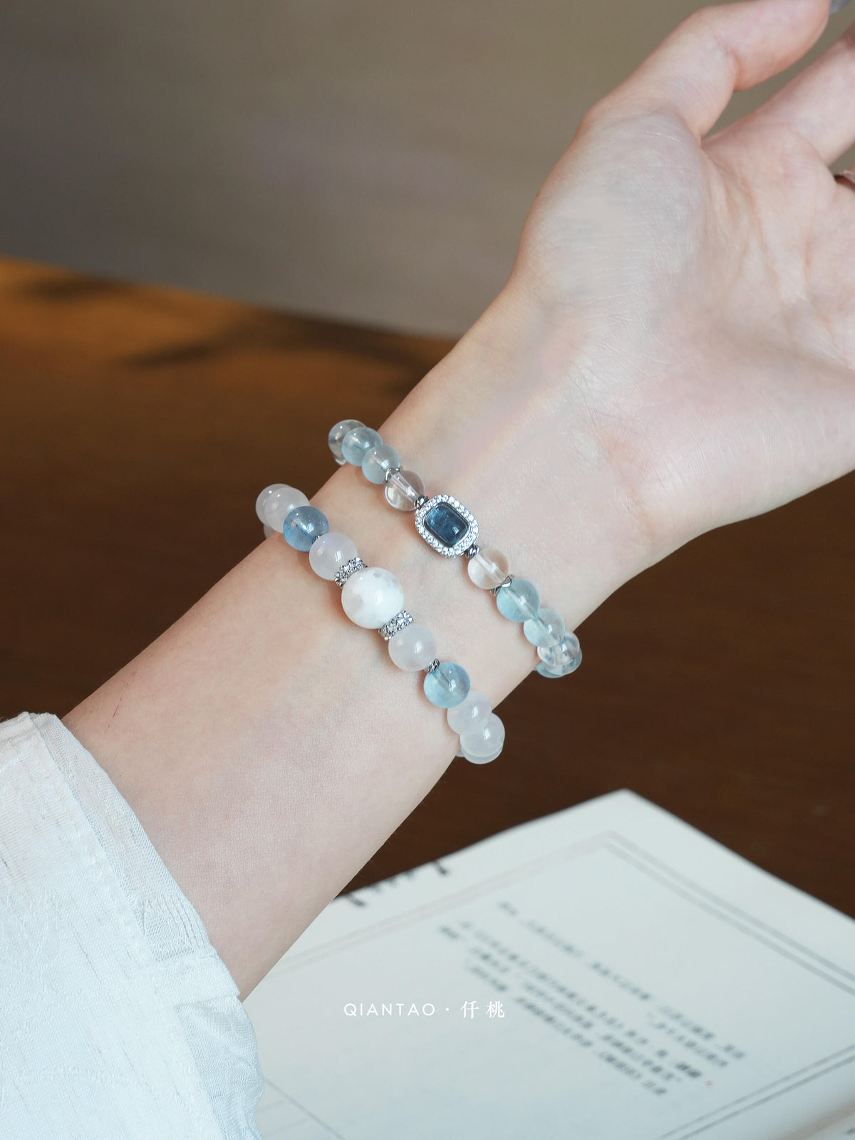 Moonlit Snow Aquamarine Bracelet